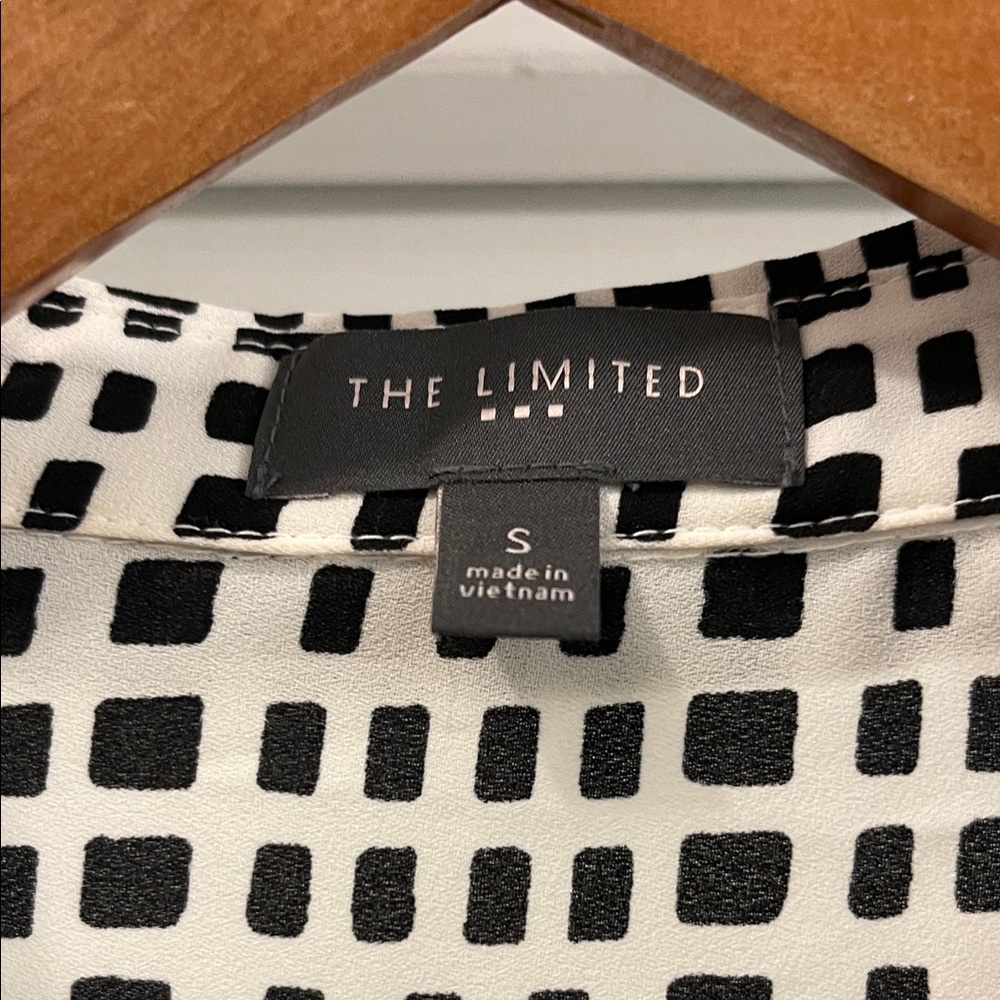 The Limited Black and White Grid Pattern Shirt Small - Picture 2 of 5